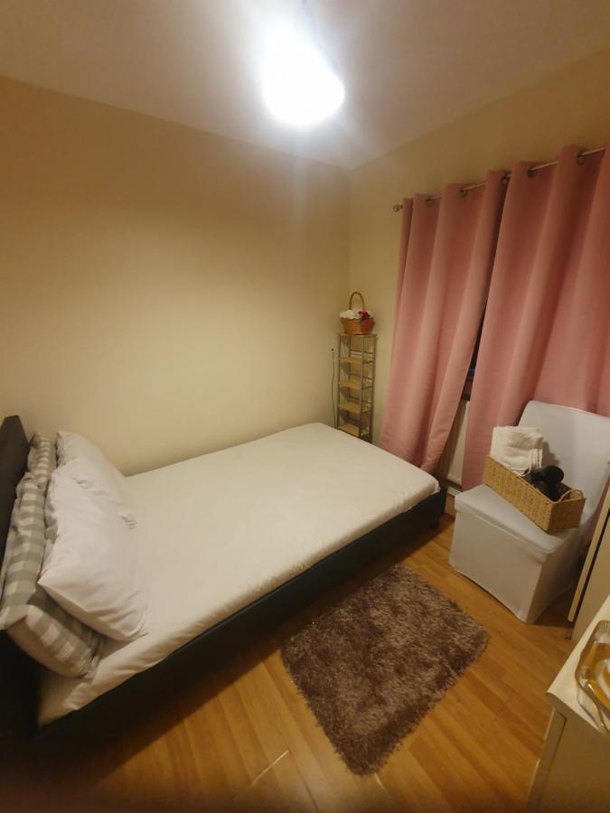 Double Size And Single Room In Barking Barking  Szoba fotó