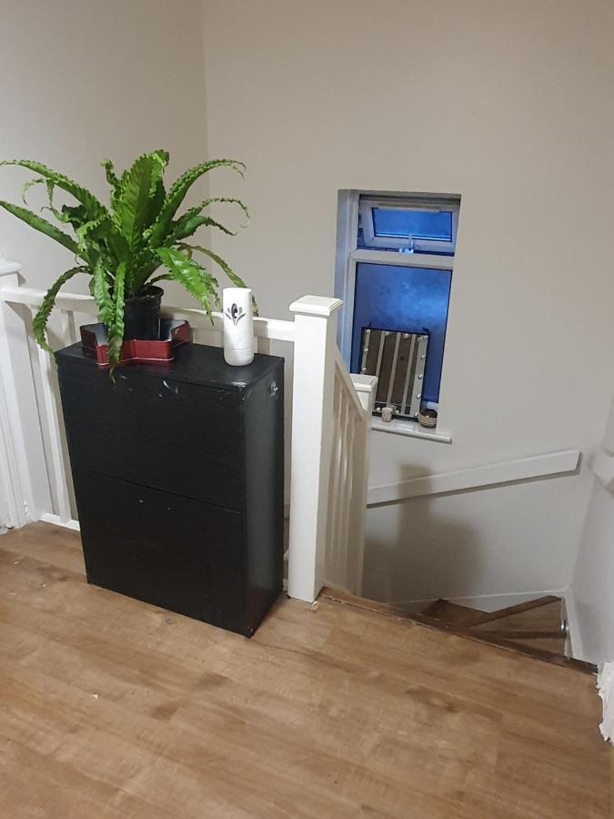 Double Size And Single Room In Barking Barking  Kültér fotó